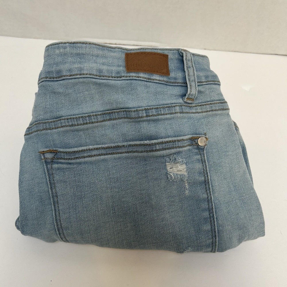 Judy Blue Light Wash‎ Button Fly Denim Short Sz XL Style #150033 Cuff Distressed